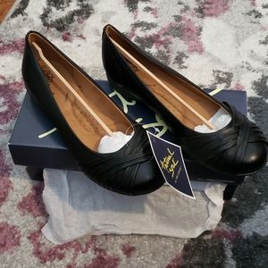 Naturalizer Natural Sole women's black dress flat